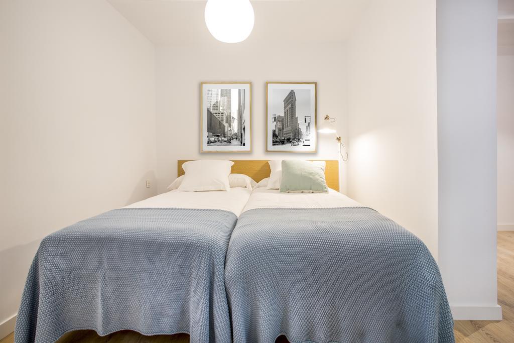 Slow Suites Luchana Madrid Rum bild