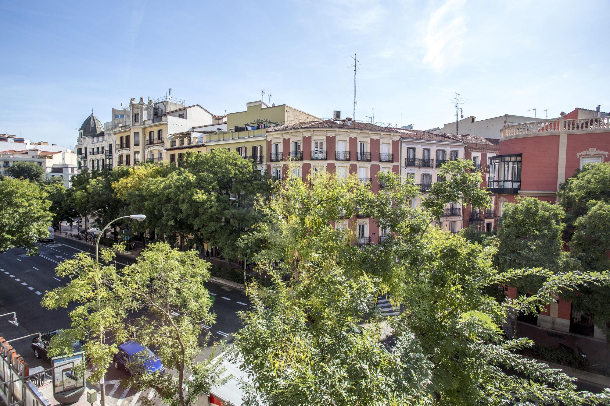 Slow Suites Luchana Madrid Exteriör bild