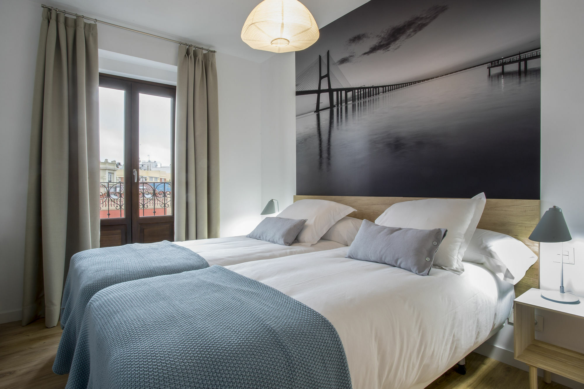 Slow Suites Luchana Madrid Exteriör bild