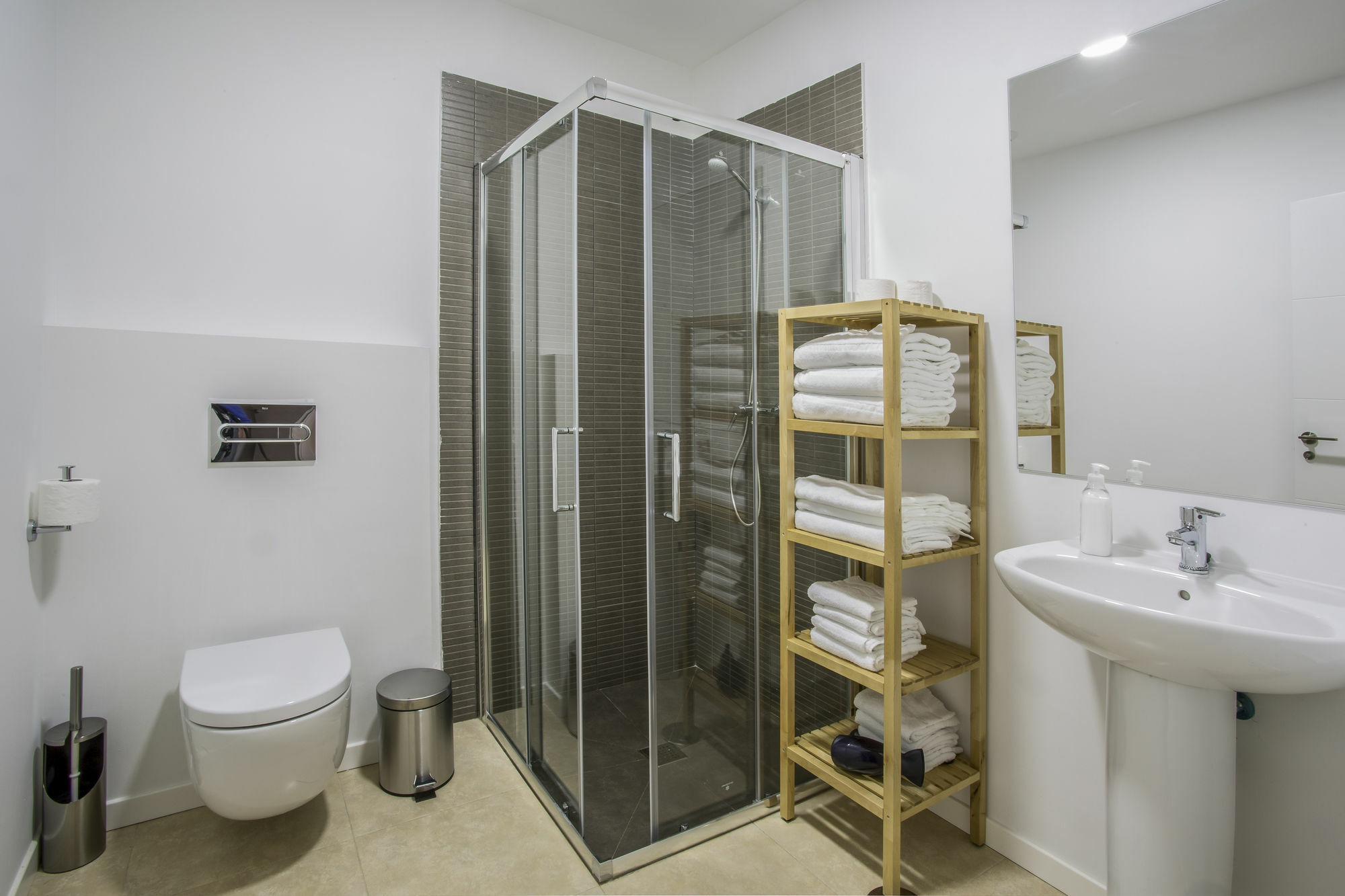 Slow Suites Luchana Madrid Exteriör bild